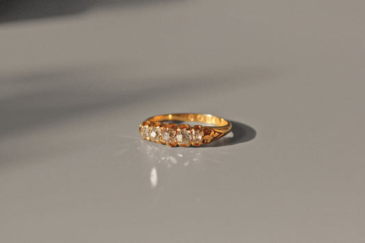Antique georgian old cut diamond ring, in 18 carat gold