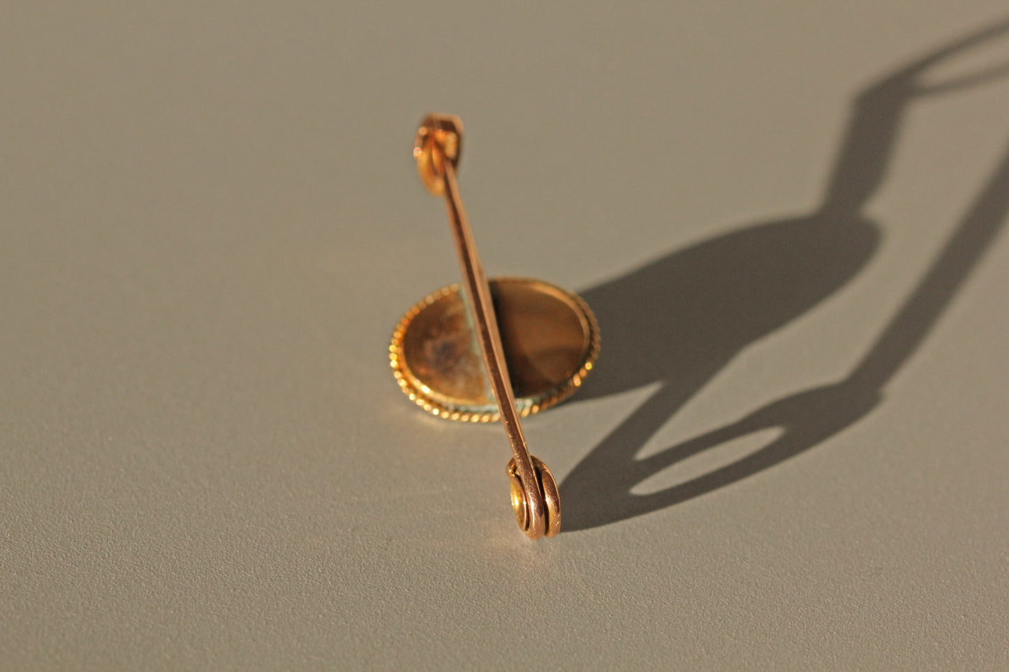 Antique victorian old mine cut diamond & onyx brooch, in 9 carat gold