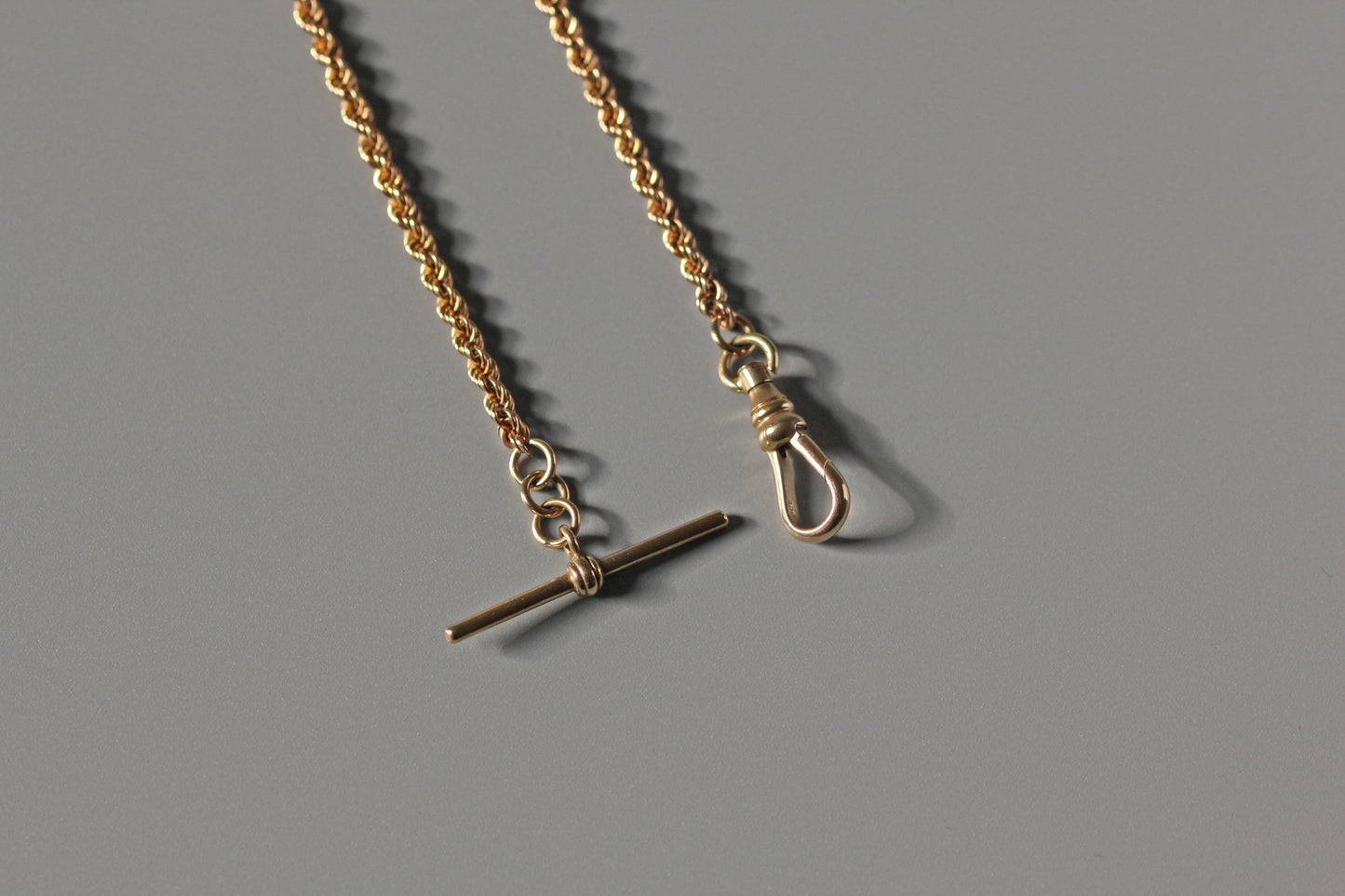 Antique victorian rope link twist chain with T-bar, in 9 carat gold