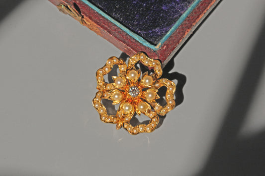 Antique victorian old cut diamond and pearl brooch pendant, in 15 carat gold