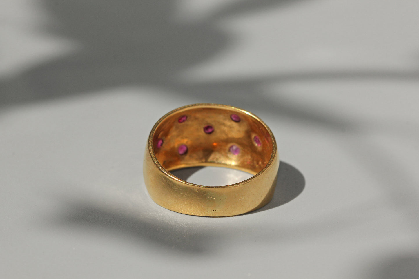Vintage chunky celestial star set ruby ring, in 18 carat gold