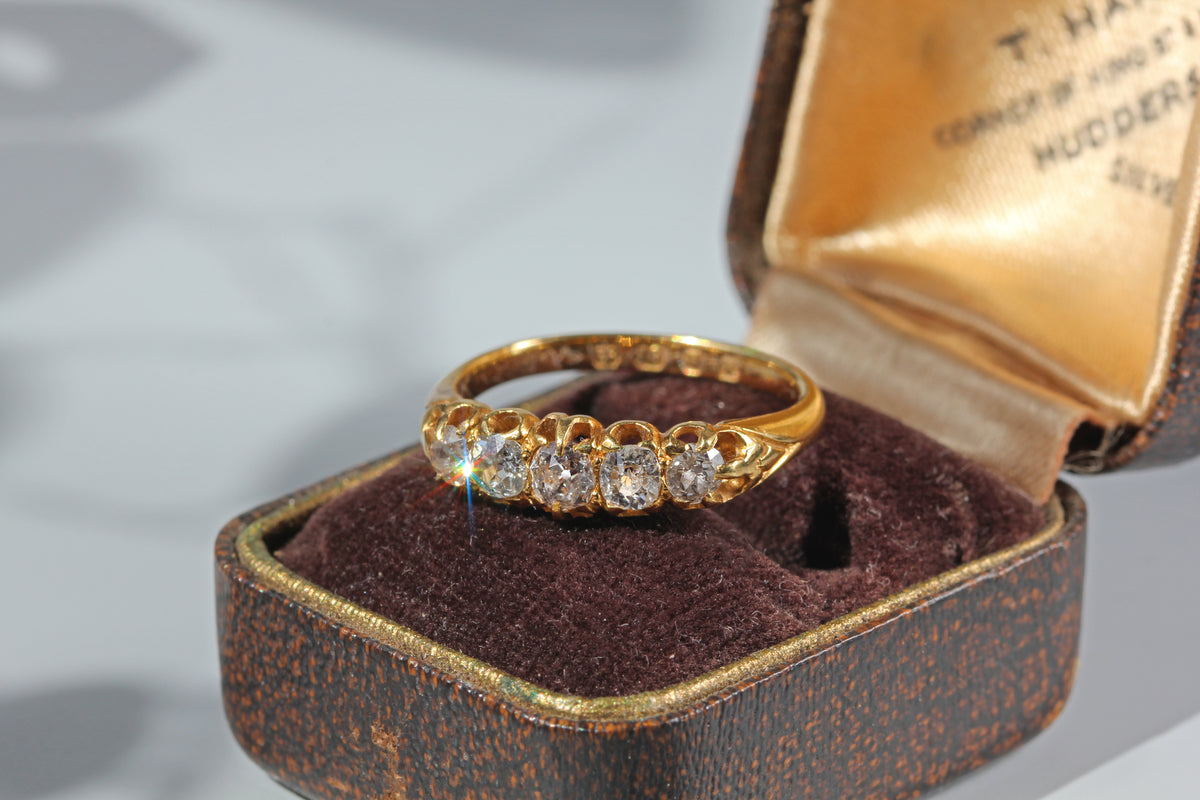Edwardian 18ct gold old mine cut diamond wedding ring