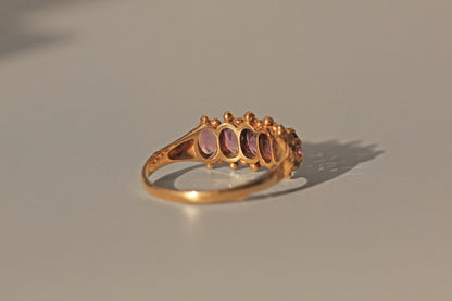 Vintage amethyst five stone ring, in 9 carat gold