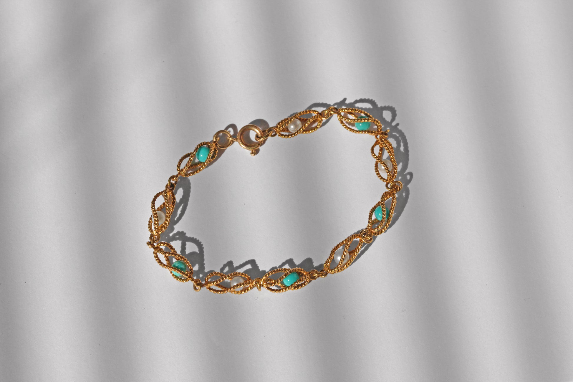 Vintage 1968 9ct gold bracelet with turquoise amazonite stones
