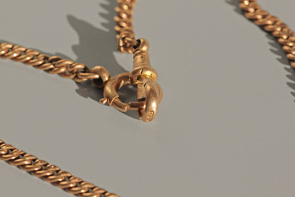 Antique victorian curb link albert chain, in 9 carat gold