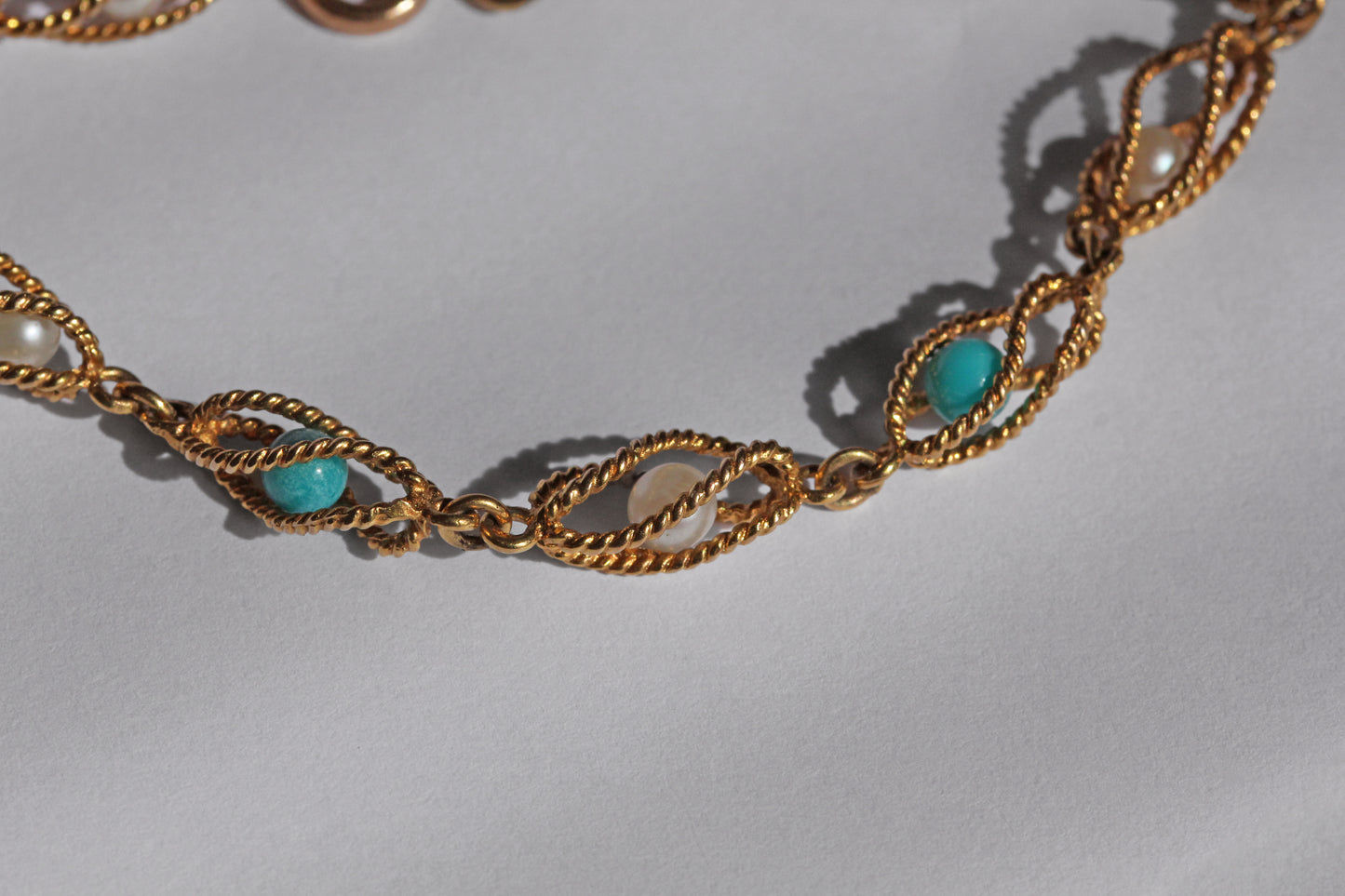 Vintage pearl & amazonite bracelet, in 9 carat gold