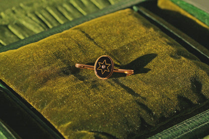 Antique victorian old mine cut diamond & onyx brooch, in 9 carat gold