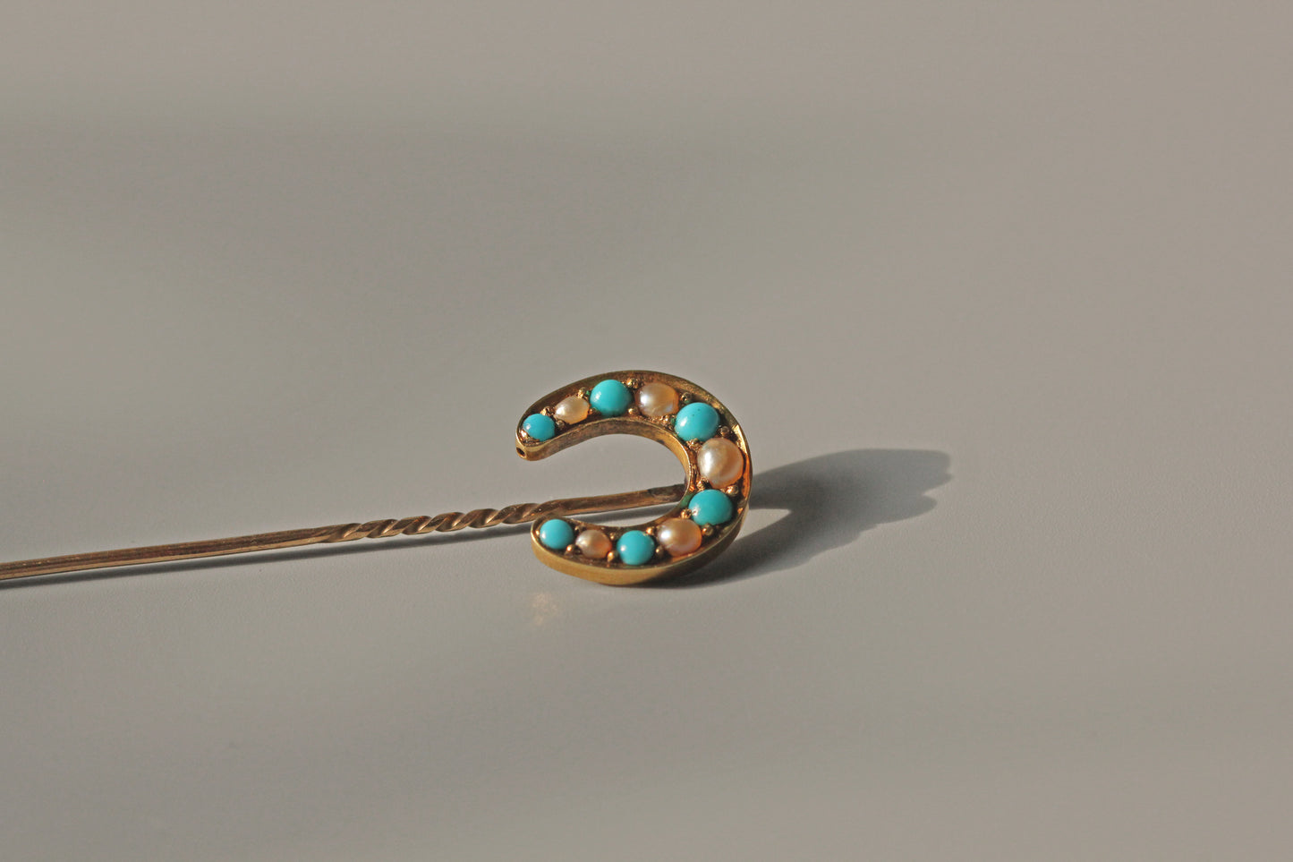 Antique victorian pearl & turquoise lucky horseshoe pin, in 18 carat gold