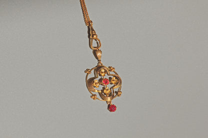 Antique Art Nouveau ruby paste lavaliere pendant in 9 carat gold
