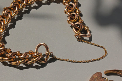 Antique fancy link heart padlock bracelet, in 9 carat gold