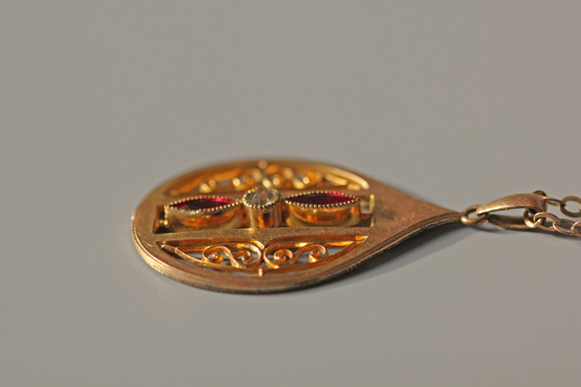 Art Nouveau paste stone necklace with marquise shaped pink stones
