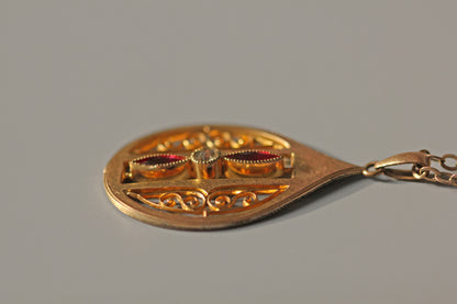 Art Nouveau paste stone necklace with marquise shaped pink stones
