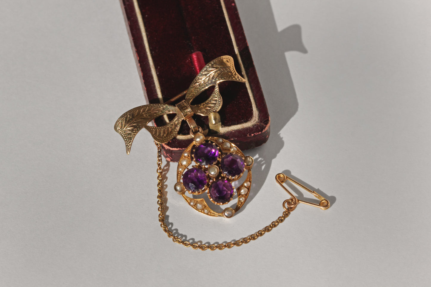 Antique victorian amethyst and pearl brooch pendant, in 9 carat gold