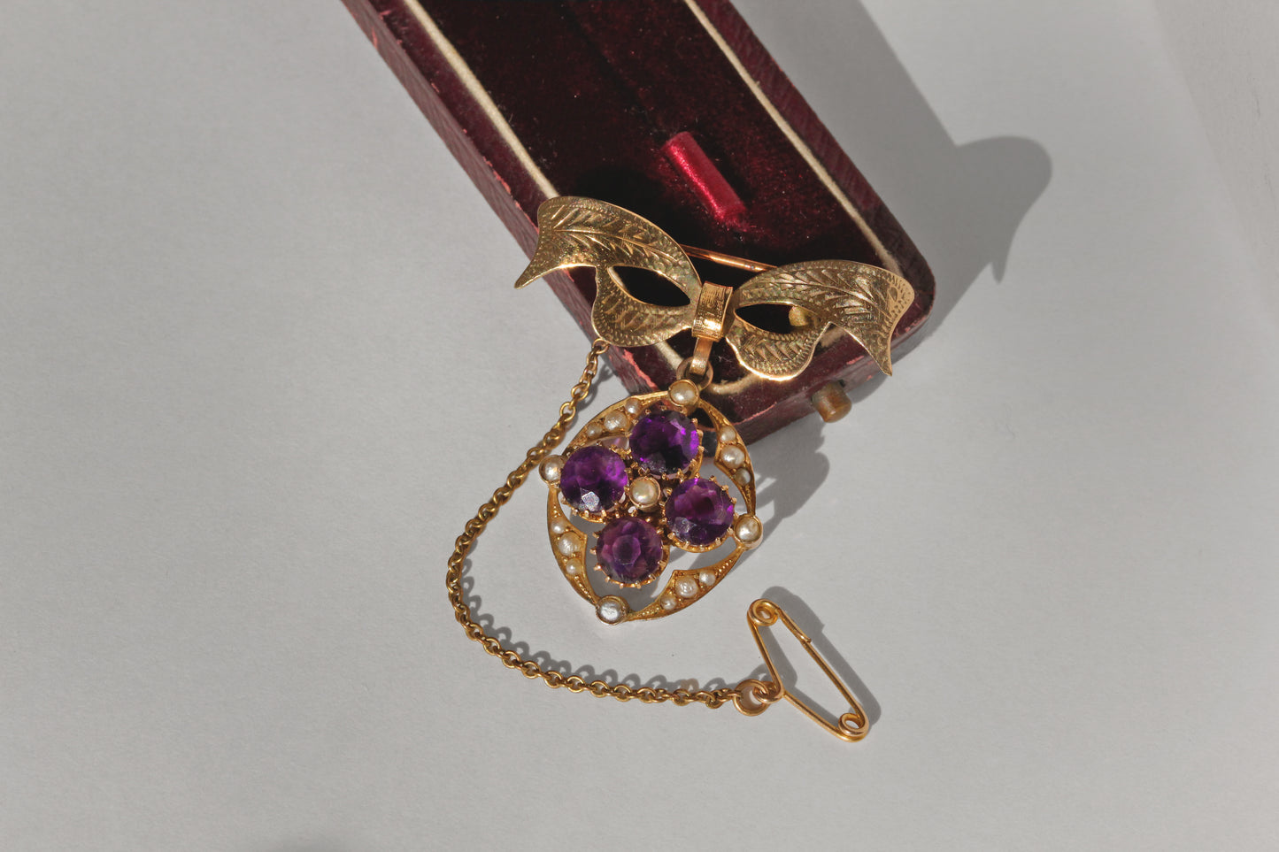Antique victorian amethyst and pearl brooch pendant, in 9 carat gold
