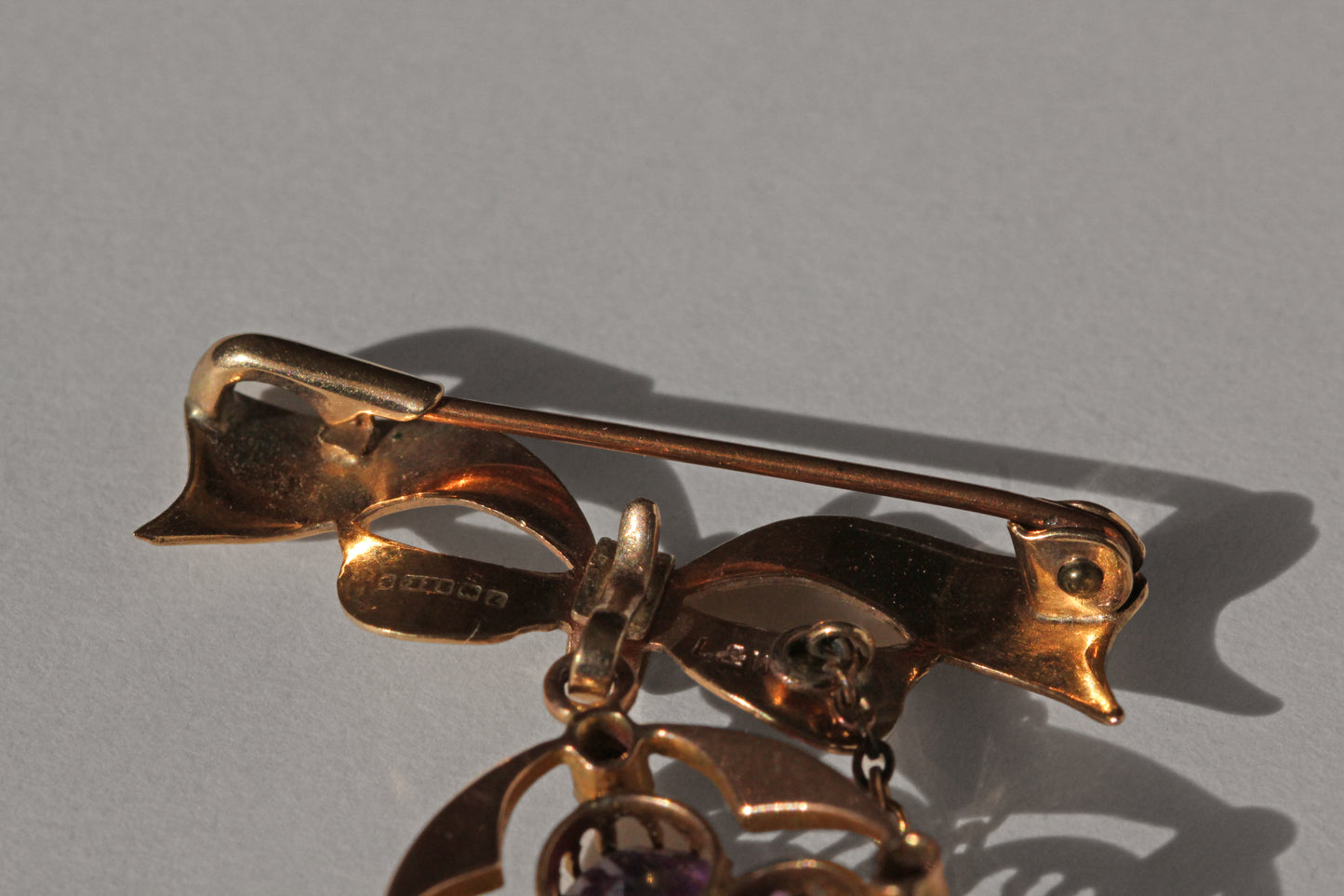 Antique victorian amethyst and pearl brooch pendant, in 9 carat gold