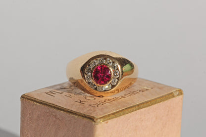 Vintage 1970s ruby and diamond cocktail ring

