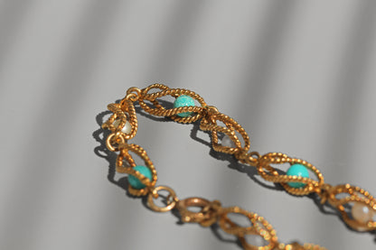 Elegant 1960s pearl and amazonite bracelet in 9ct gold
