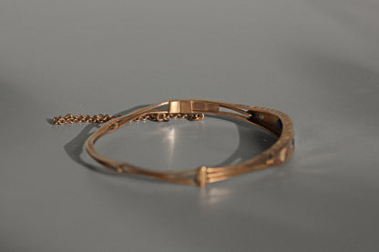 Antique victorian diamond and sapphire bangle, in 9 carat gold