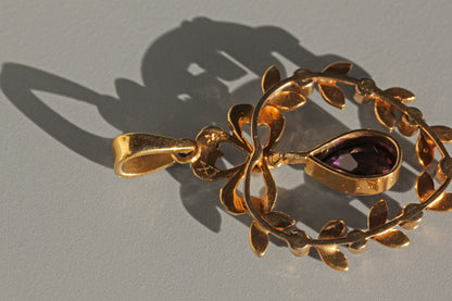 Antique victorian pearl and amethyst pendant, in 9 carat gold