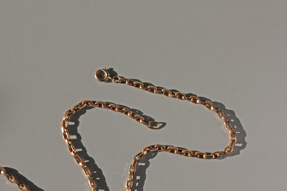 Antique victorian chunky belcher box link chain, in 9 carat gold