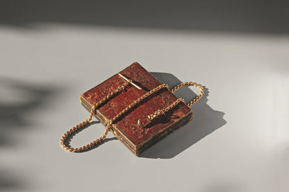 Antique victorian rope link twist chain with T-bar, in 9 carat gold