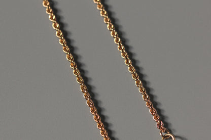 Antique victorian rope link twist chain with T-bar, in 9 carat gold