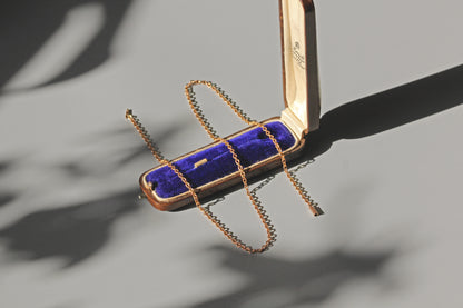 Antique victorian cable chain with barrel clasp, in 9 carat gold