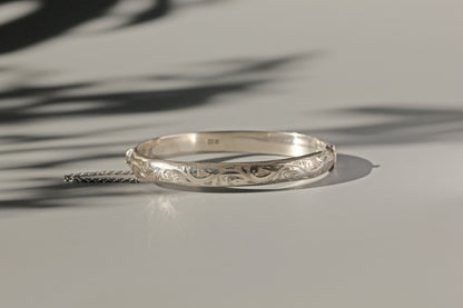 Vintage etched cuff bangle or bracelet, in sterling silver