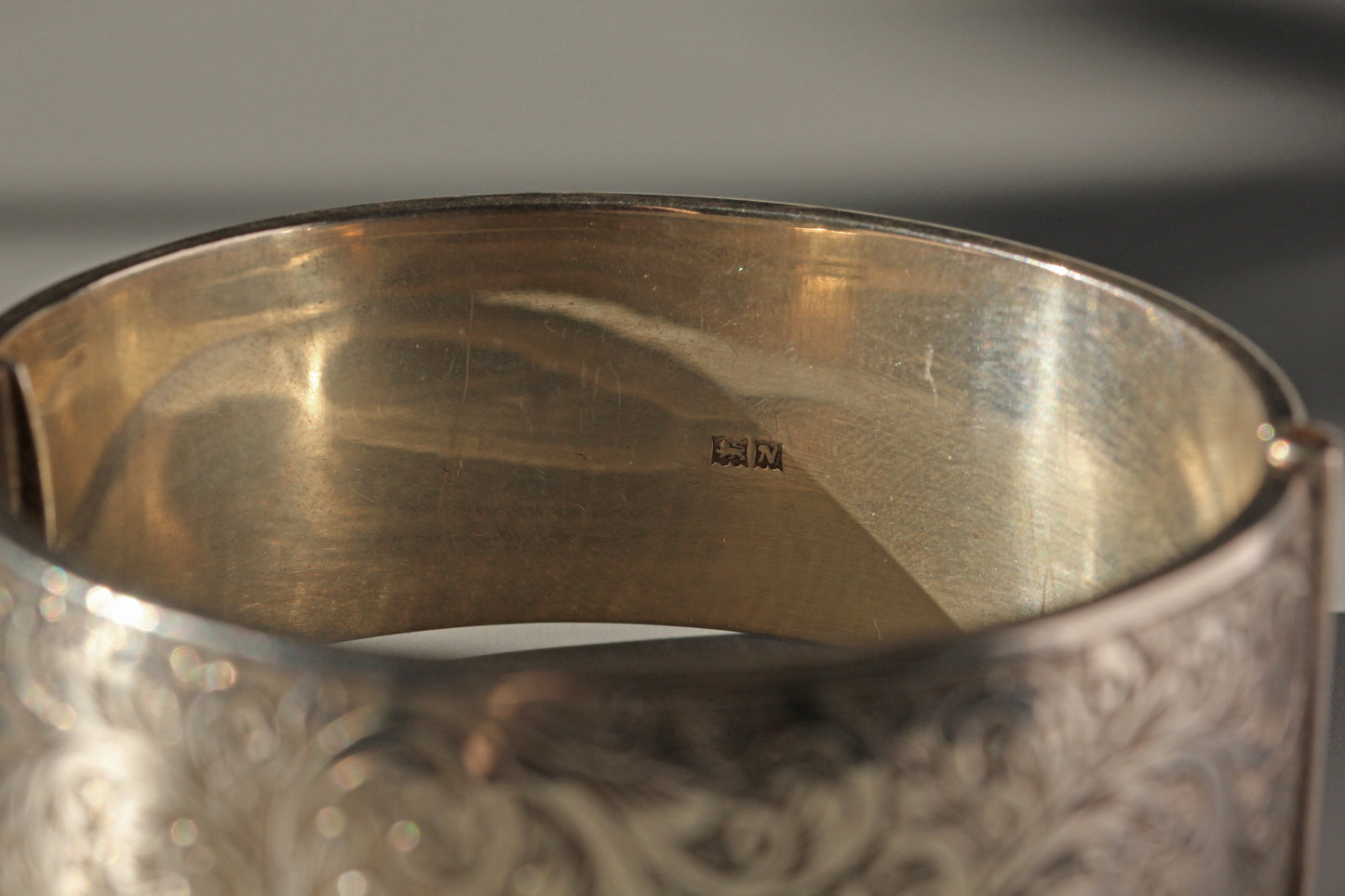 Vintage etched wide chunky cuff bangle, in sterling silver