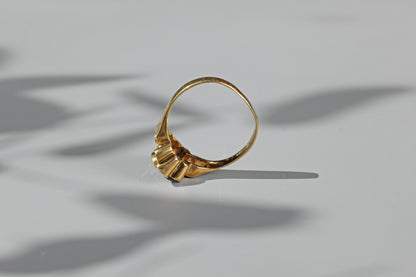 Vintage sapphire and diamond cluster ring, in 18ct gold