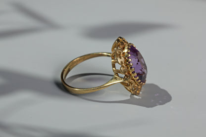 huge amethyst solitaire ring in gold