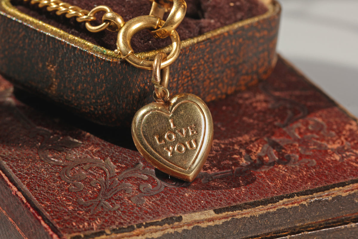 Vintage I love you heart charm in 9 carat gold
