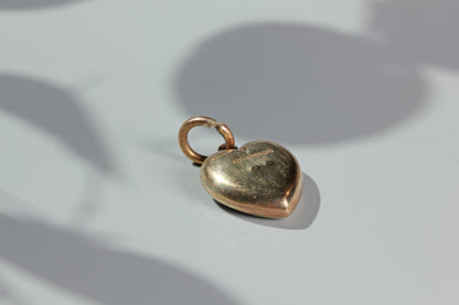 Vintage gold heart charm hallmarked 1968