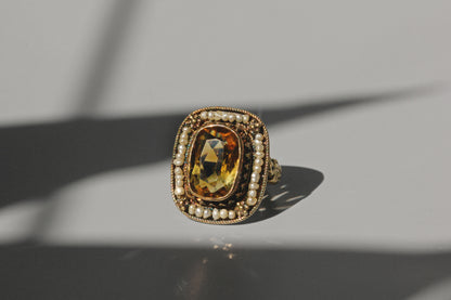 Antique georgian citrine and seed pearl ring, in 9 carat gold