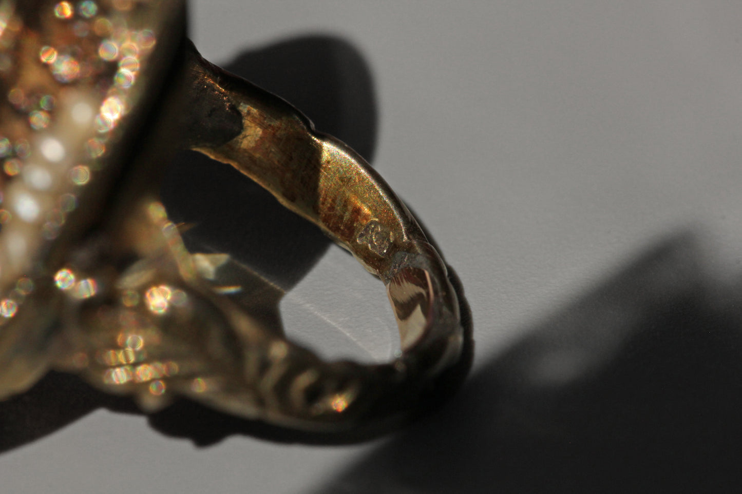 Antique georgian citrine and seed pearl ring, in 9 carat gold