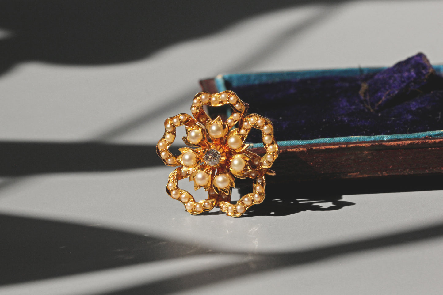 Antique victorian old cut diamond and pearl brooch pendant, in 15 carat gold