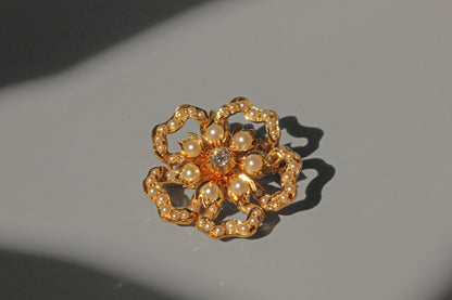 Antique victorian old cut diamond and pearl brooch pendant, in 15 carat gold