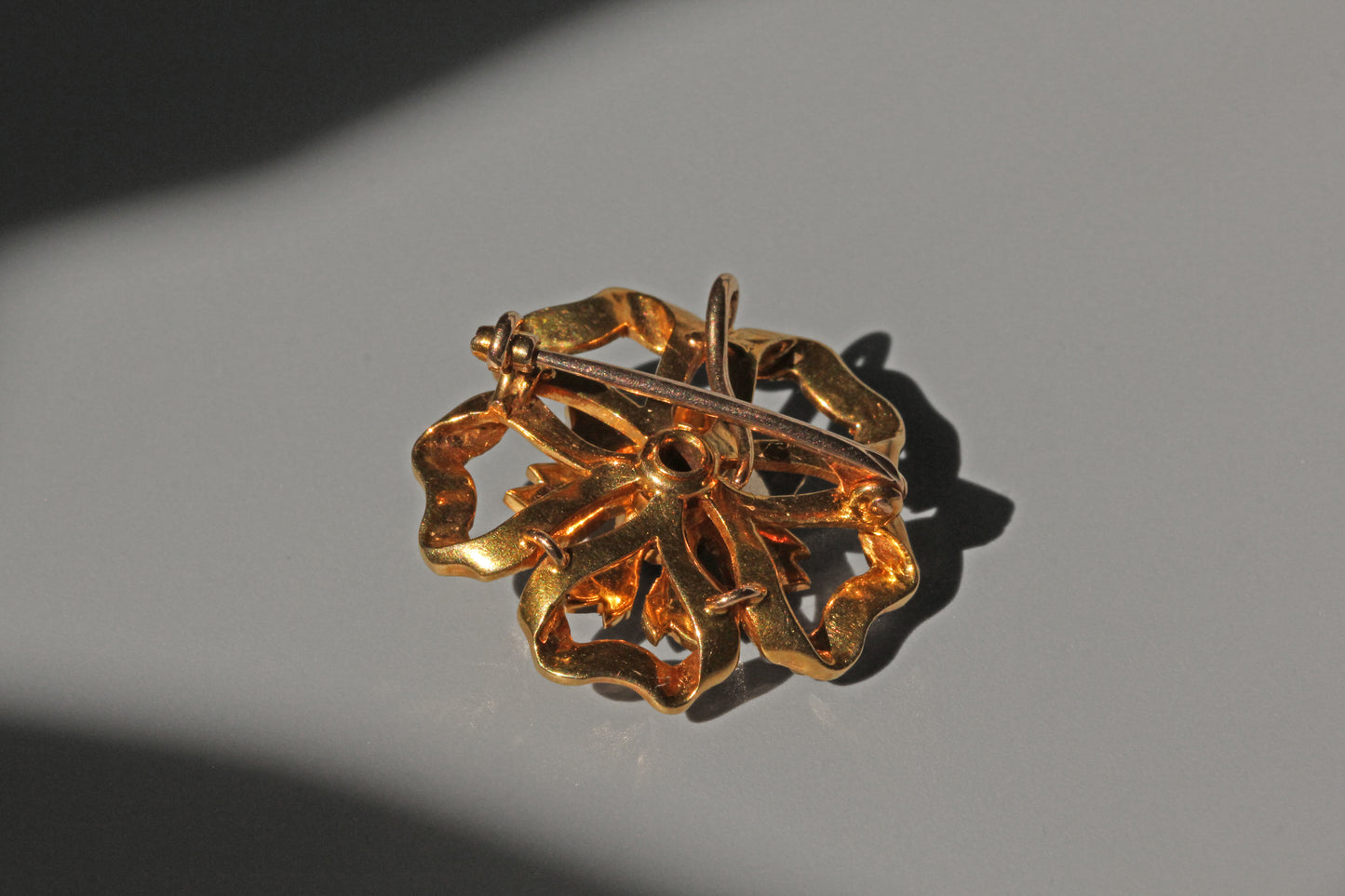 Antique victorian old cut diamond and pearl brooch pendant, in 15 carat gold