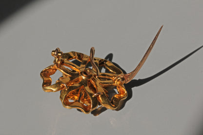 Antique victorian old cut diamond and pearl brooch pendant, in 15 carat gold