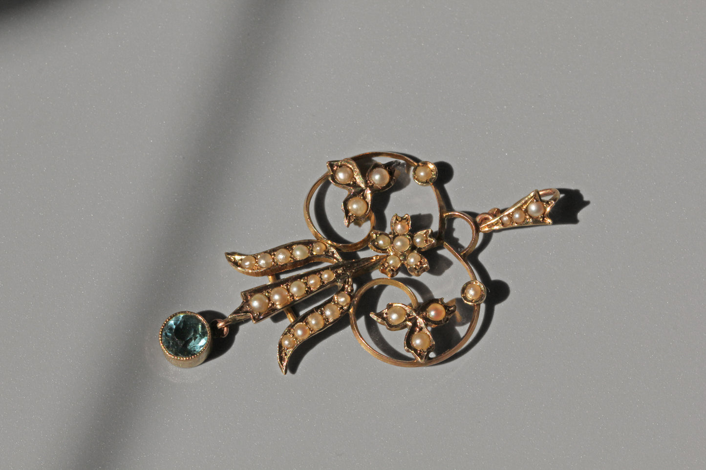 Antique victorian seed pearl and aquamarine pendant, in 9 carat gold