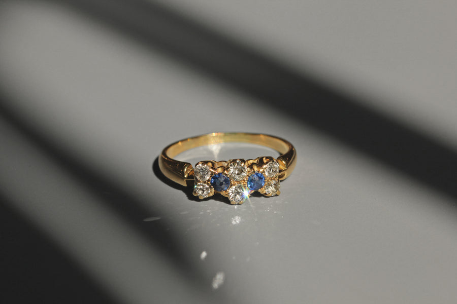 Antique Art Deco sapphire and old cut diamond ring in 18ct gold