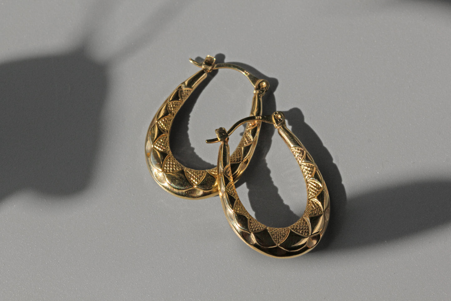 Vintage creole hoop earrings, in 9 carat gold