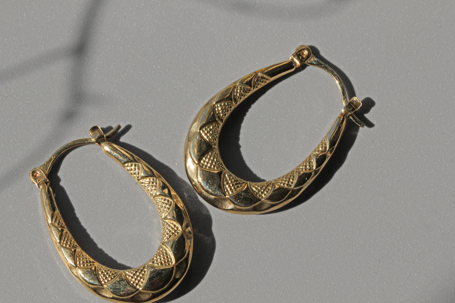 Vintage creole hoop earrings, in 9 carat gold