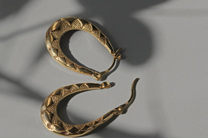 Vintage creole hoop earrings, in 9 carat gold