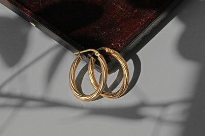Vintage twist hoop earrings, in 9 carat gold