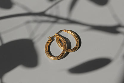 Vintage twist hoop earrings, in 9 carat gold