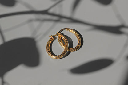 Vintage twist hoop earrings, in 9 carat gold