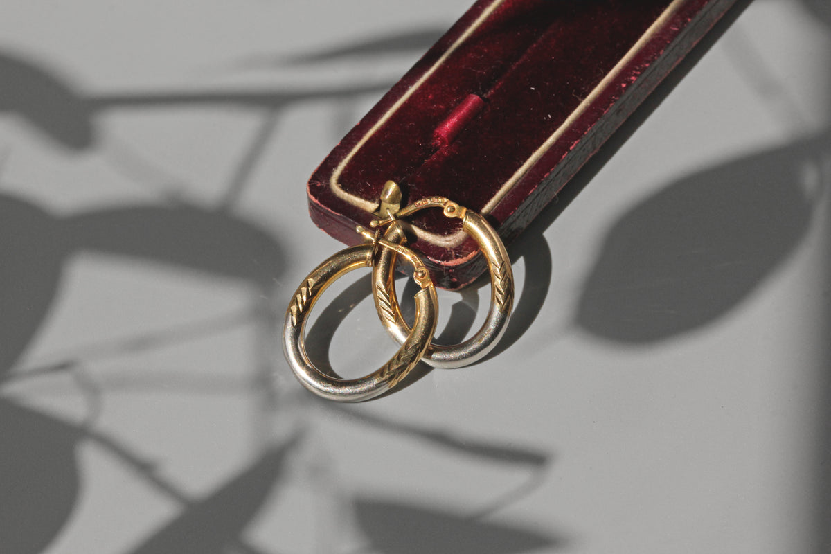 Vintage two-tone creole hoop earrings in 9 carat gold in red velvet box