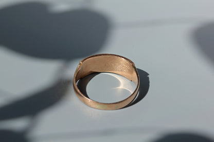 Antique victorian half hoop pearl band ring, in 9 carat gold