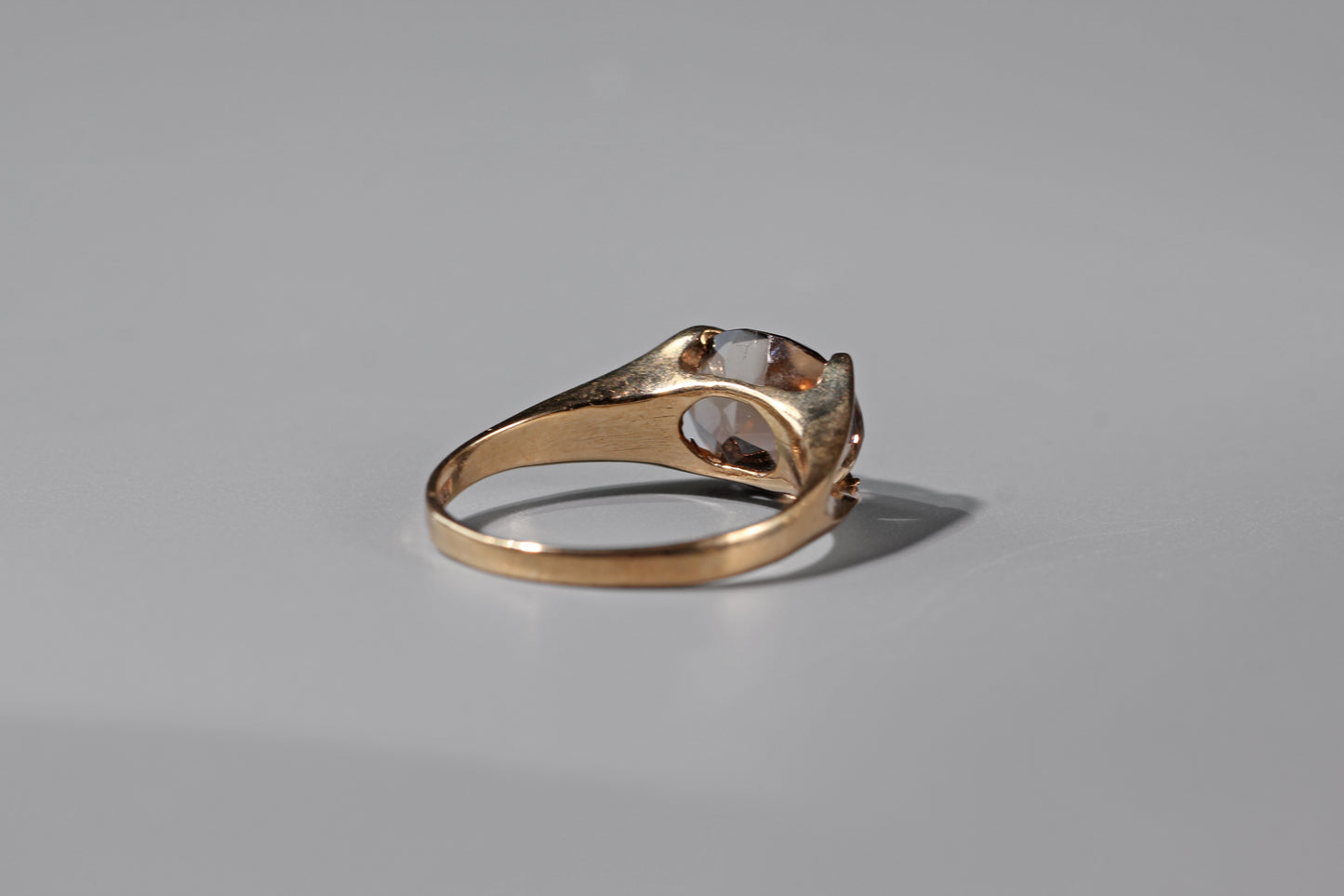 Vintage smoky quartz solitaire ring, in 9 carat gold